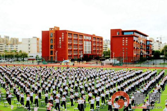 临沂市莒南县第五中学举行2021级新生开学课程成果展示暨开学庆典