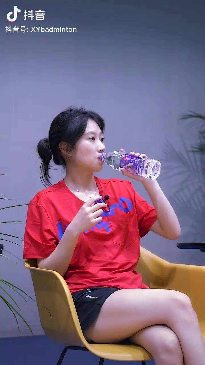 我缺球场搭档你缺球拍伴侣王小羽