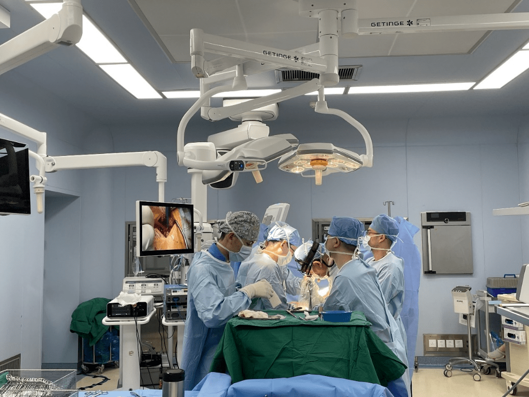 骨与软组织科王晋教授团队乳腺科王曦教授团队鼻咽科陈明远教授团队