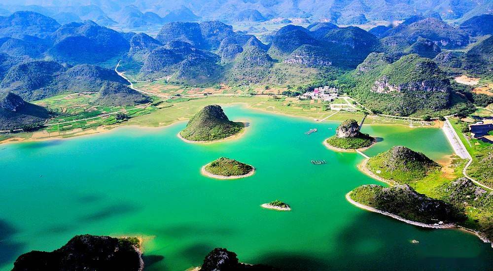 山环水绕景色迷人的渠洋湖