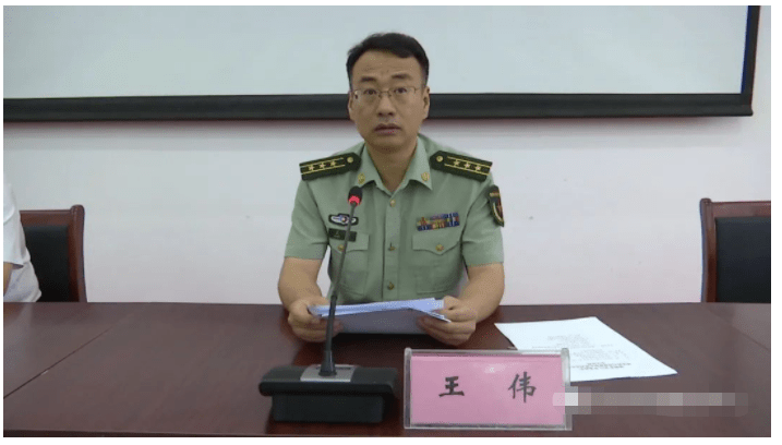 市人武部组织召开2021年夏秋季预定新兵役前教育开训动员会