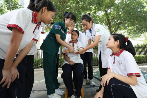 互救|河北临城：急救知识进校园