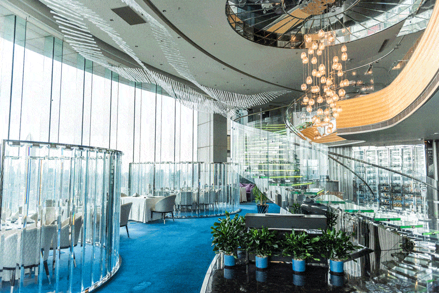 新锦江大酒店蓝天旋转餐厅淮海路魔都环境榜第⑤名518元抢门市价2753