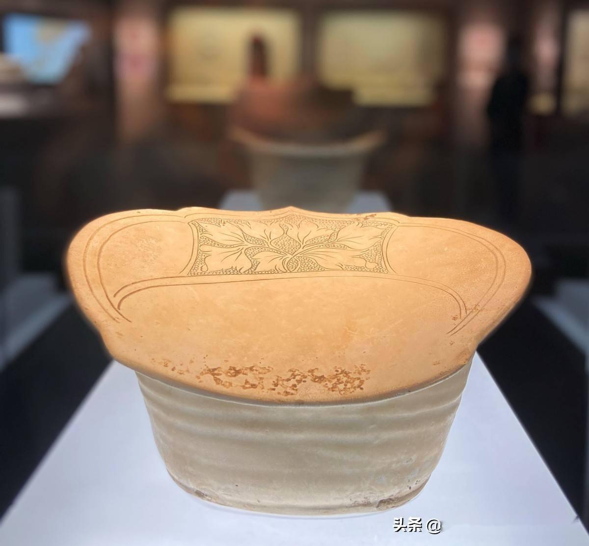 国博:同为珍珠地瓷枕,河津窑的特点很突出