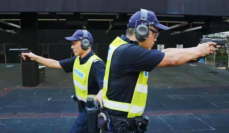 手枪|一名警察的“教师节”：广州警务实战教官教授学员超两千人