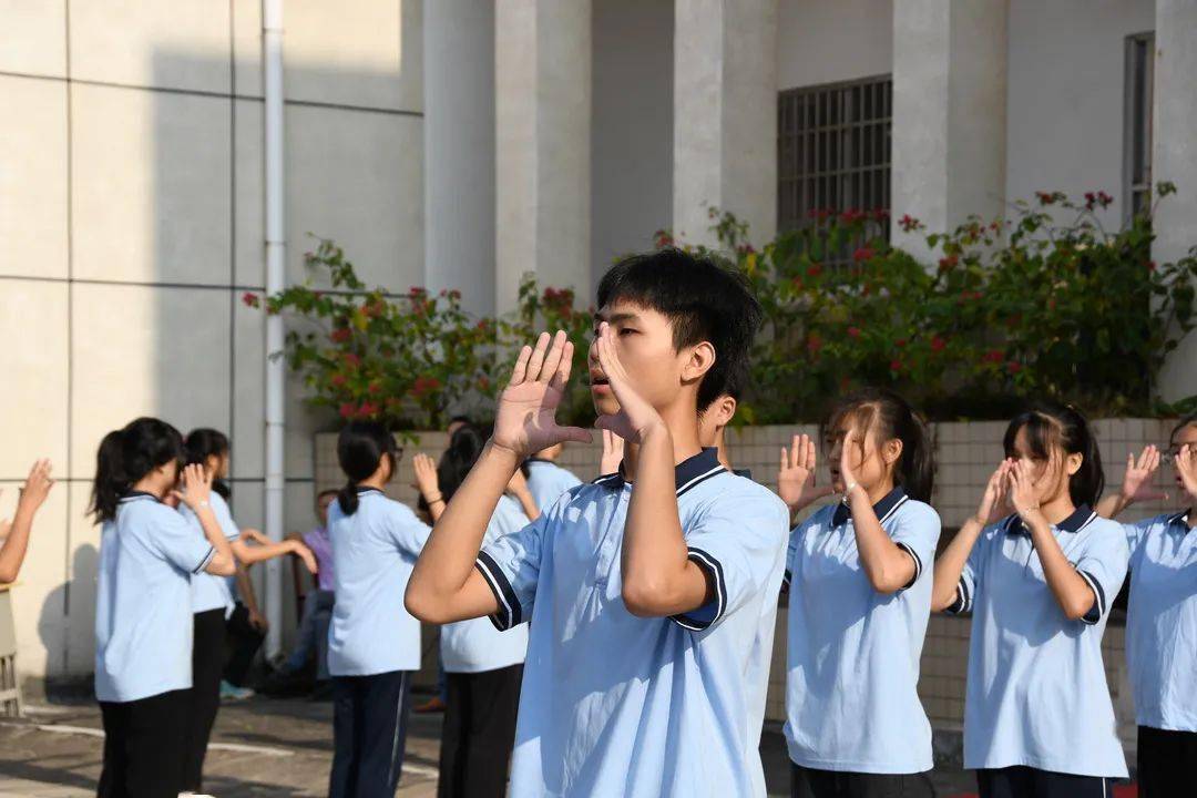 会昌三中隆重庆祝第37个教师节
