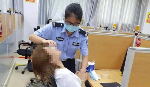 李警官|科目一过于紧张，学员答题突然流鼻血，警官鼓励保持平常心