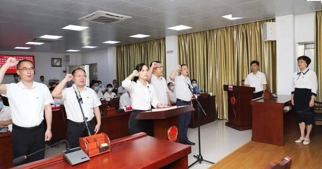 高州人李龙飞,赖劲,江立颖任信宜市人民政府副市长_职务