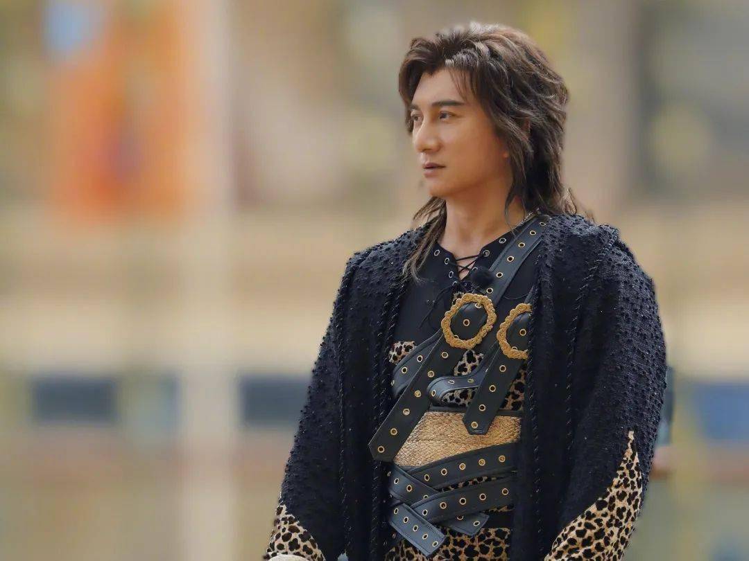 吴奇隆|吴奇隆时隔20年再扮萧十一郎,和乔振宇严屹宽同框重现经典