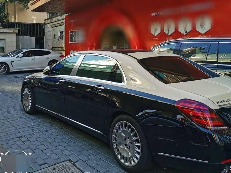 收入多少才能开上迈巴赫 53be099083e34cc5ba75091ff9d1f90a.jpeg