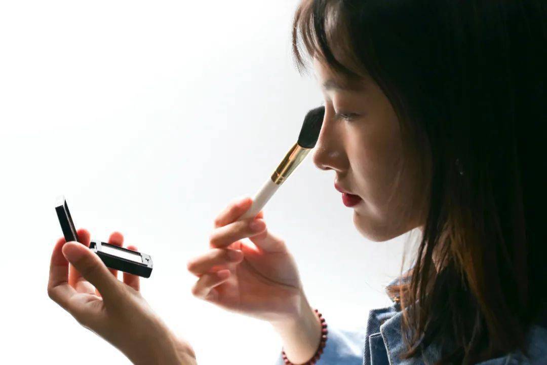 三角|普通人用毛戈平能变美好几倍！真香！