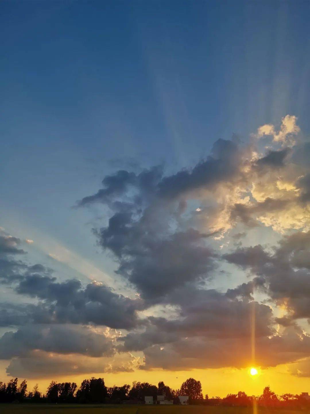 "云"赏云 | 新医er家乡的云朵,快来围观!