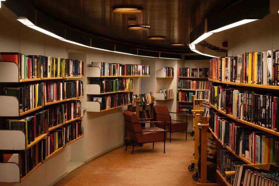 图书馆英文怎么说 23b7a05aa9d84e57b2bf00727b084d73.jpeg