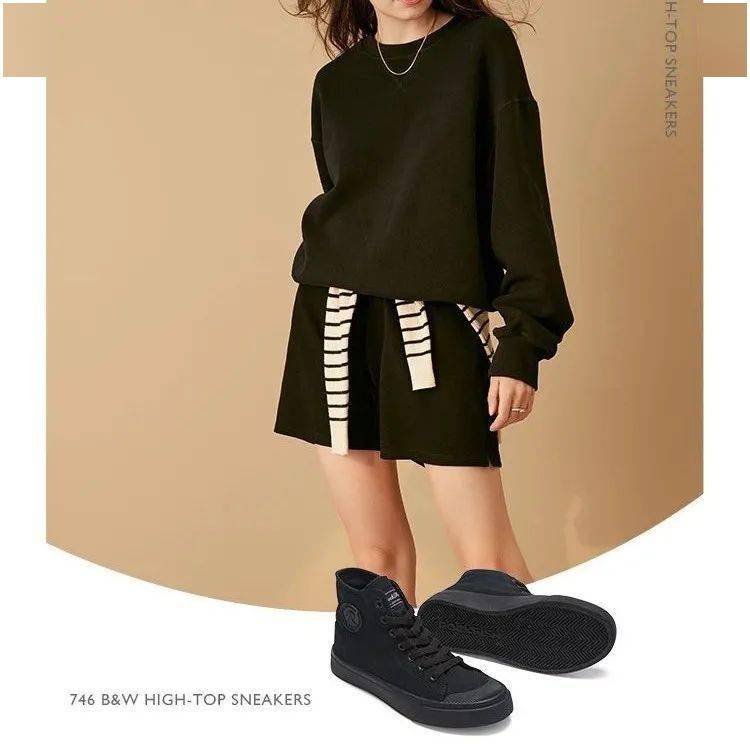 男女|人手一双的雨天快乐鞋终于返场！舒适百搭、穿满四季，谁会不爱它？