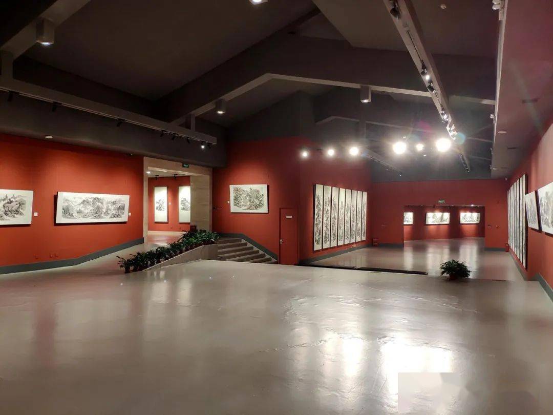 观云王子龄山水画展在书画频道美术馆举行