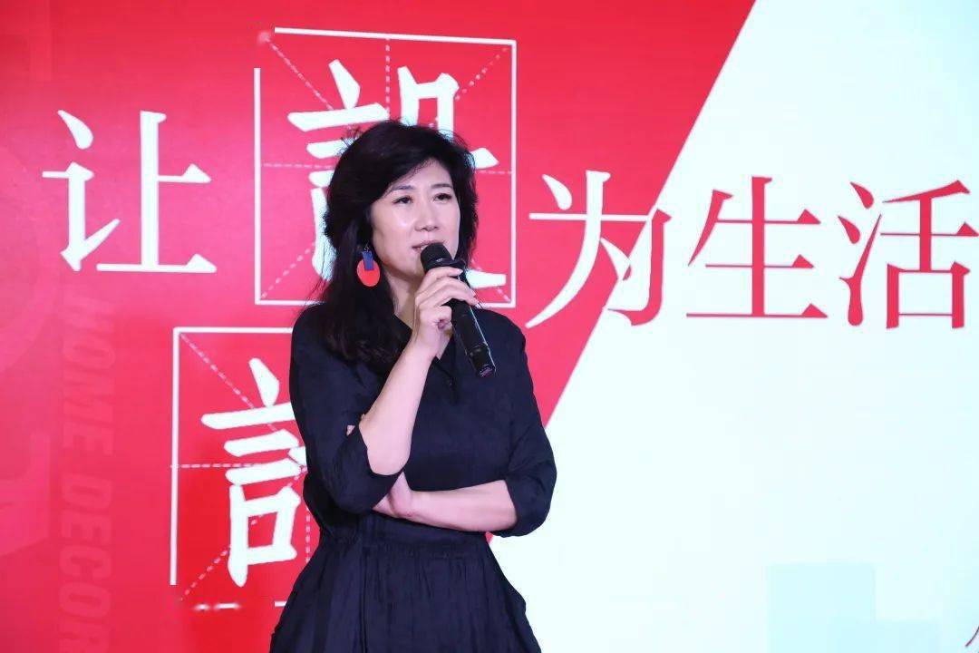 北京电视台生活频道《生活 》系列节目制片人 王宏在重装开业之际,合