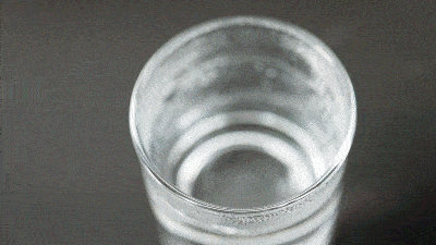 袜跟|今年最流行的中筒袜,这样穿超显腿长,一双4块钱不到!