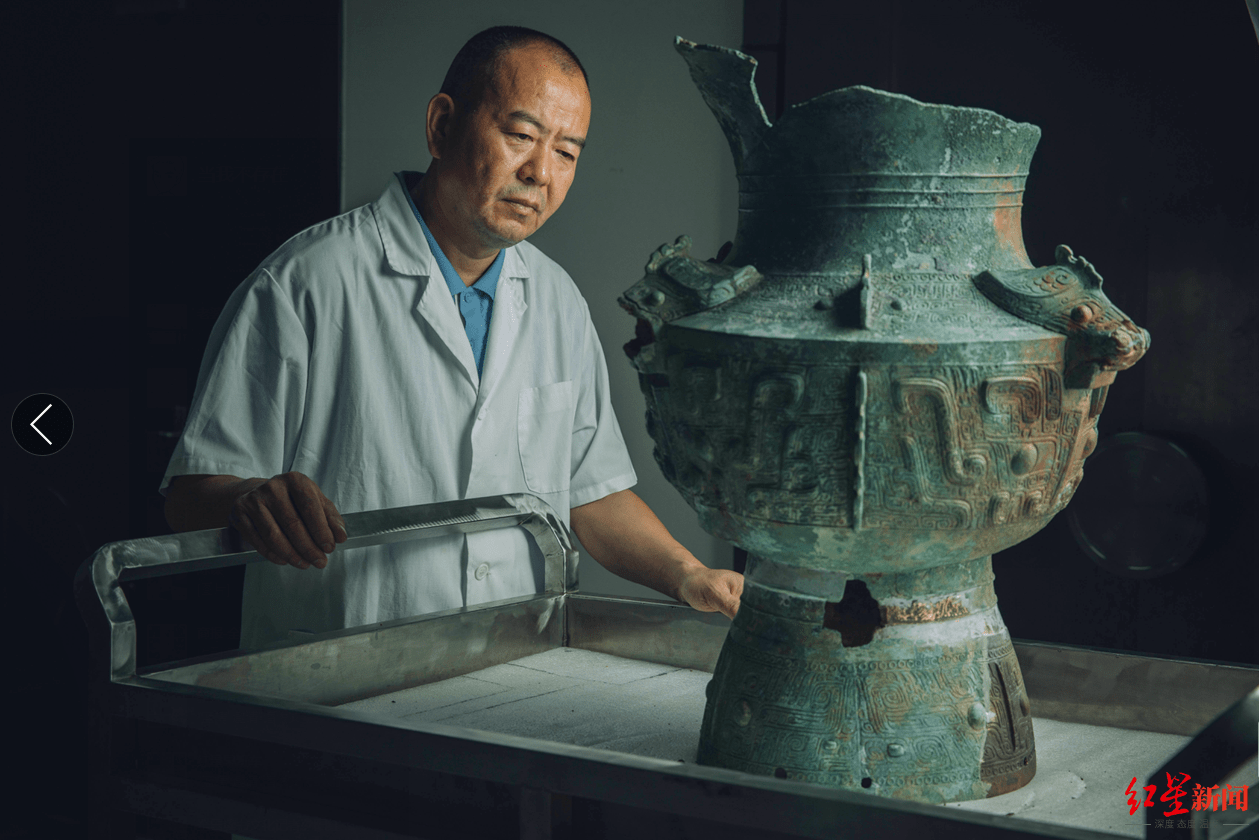 记者主笔摄影师三联新书追寻三星堆图文并茂探秘三星堆文化