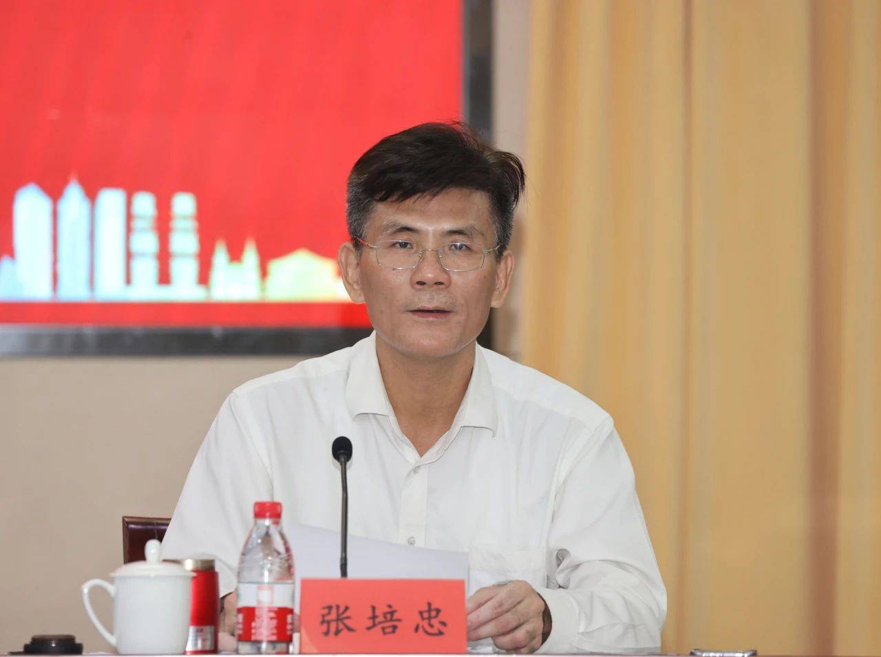 文学|打造“文学粤军”青年方阵！“大湾区文学新浪潮”研讨会在京举行