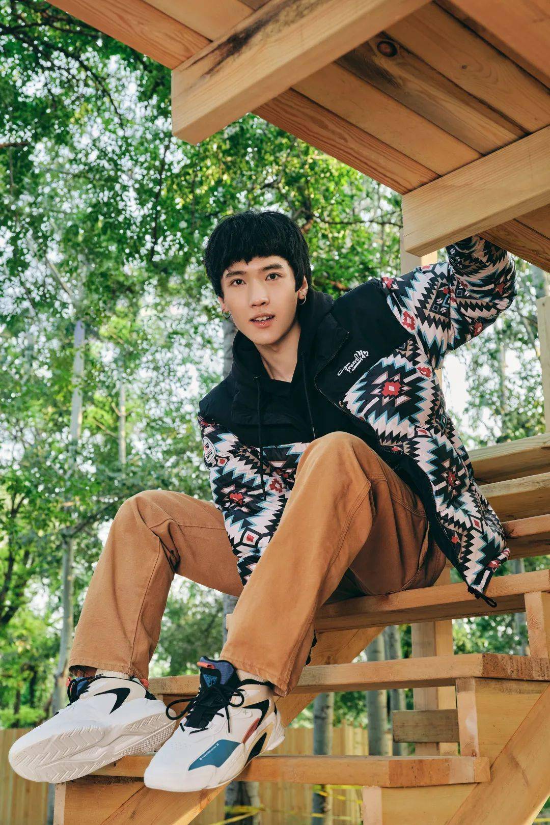 文化|勇闯高「峰」，特立独「行」——它如何抓住Z世代的心？