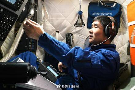 汤洪波|载人航天精神：矢志不渝，逐梦星辰大海