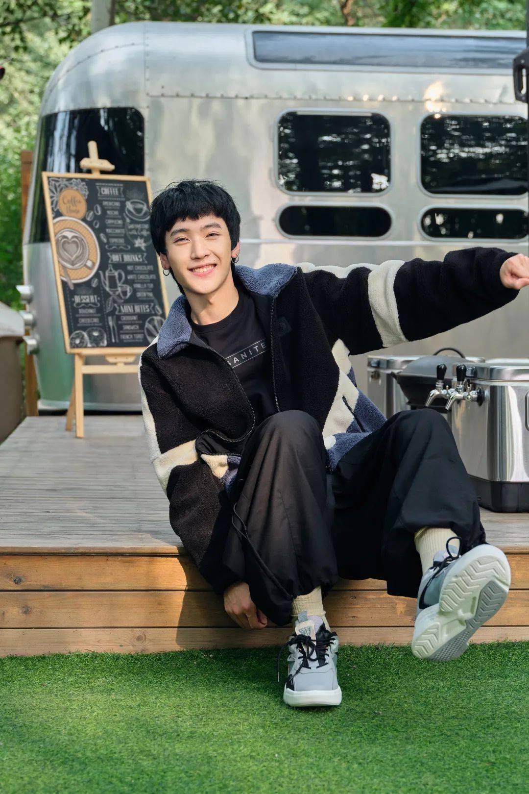 文化|勇闯高「峰」，特立独「行」——它如何抓住Z世代的心？