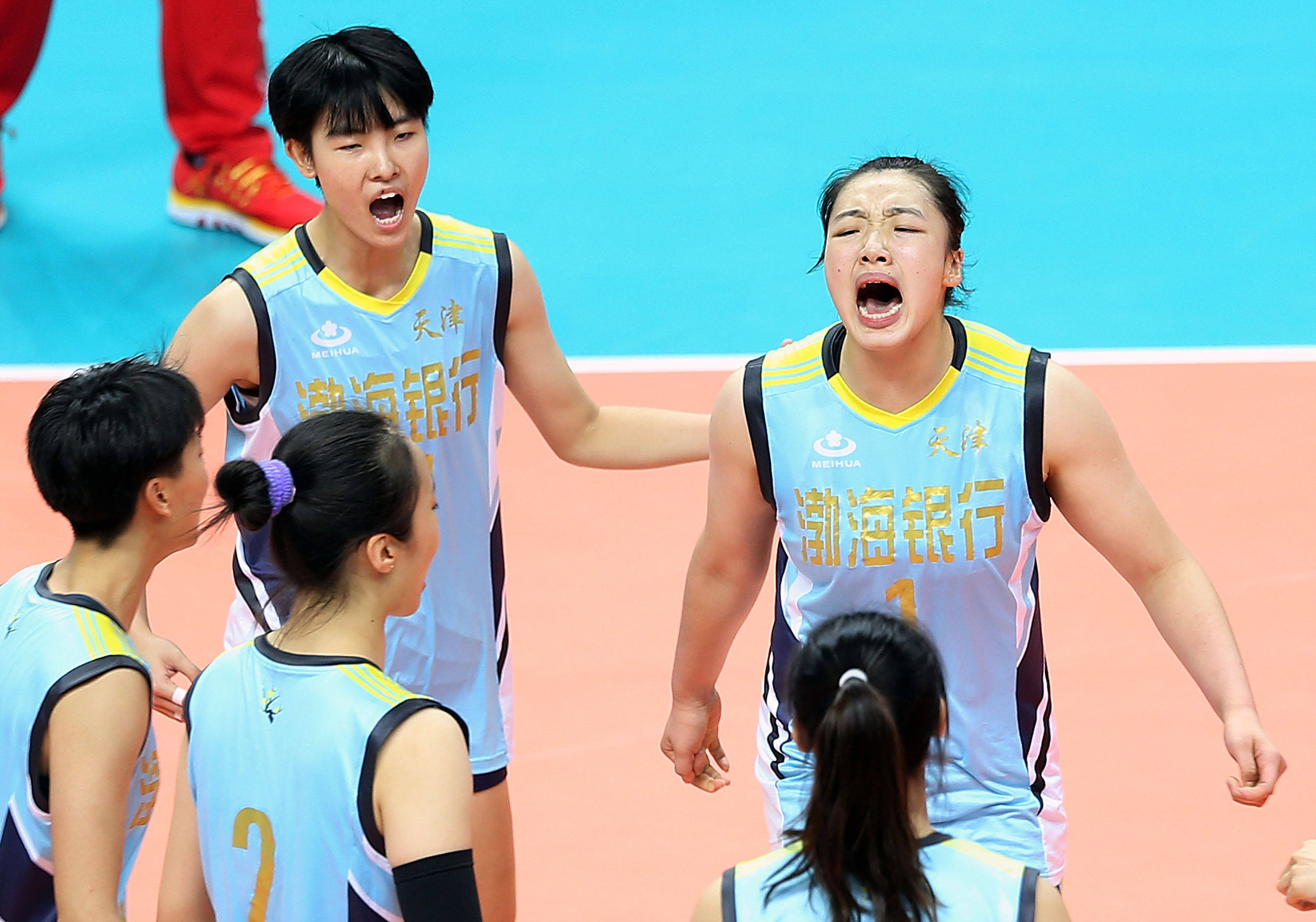 排球女子u19组半决赛天津队胜上海队