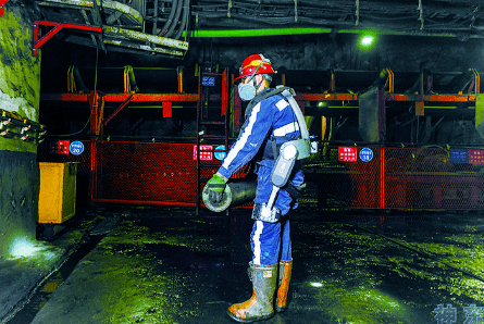 神东煤炭集团:机械外骨骼让矿工秒变"大力士"