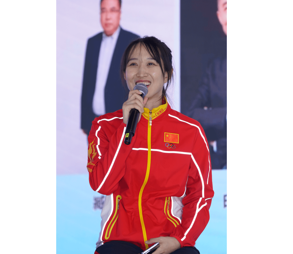 跆拳道世界冠军李照艺发言北京国际图书博览会(bibf)负责人表示