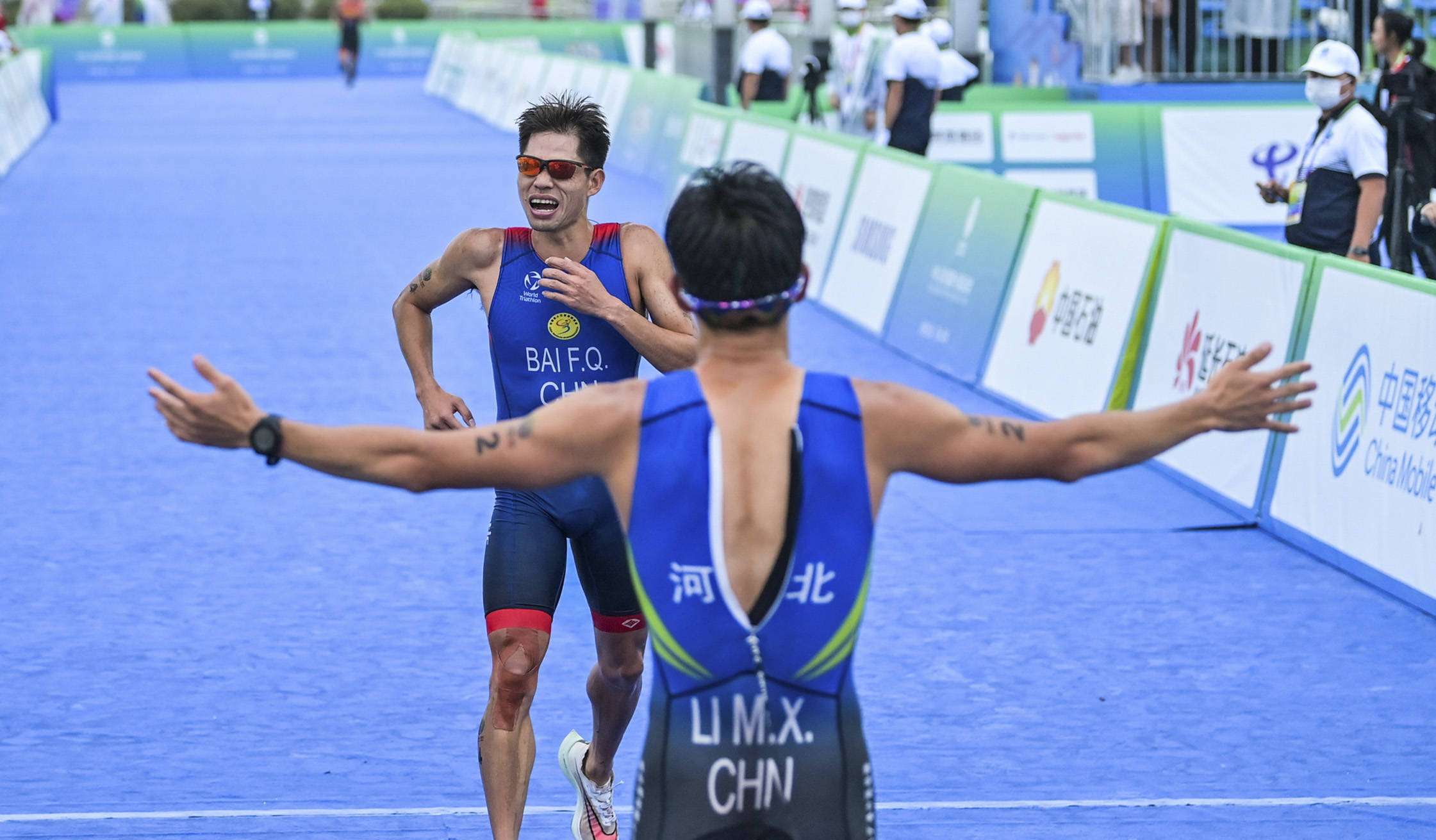 铁人三项——男子个人决赛赛况