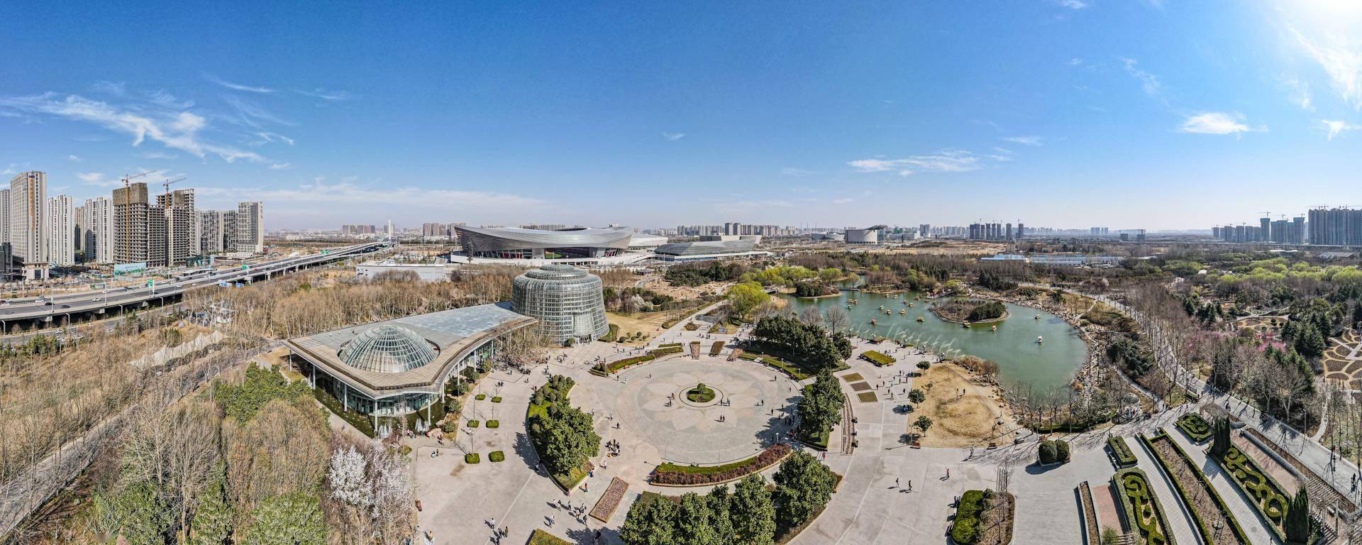 区域概述:融信奥体世纪作品位于陇海路与西四环交叉口东南角,属于郑州