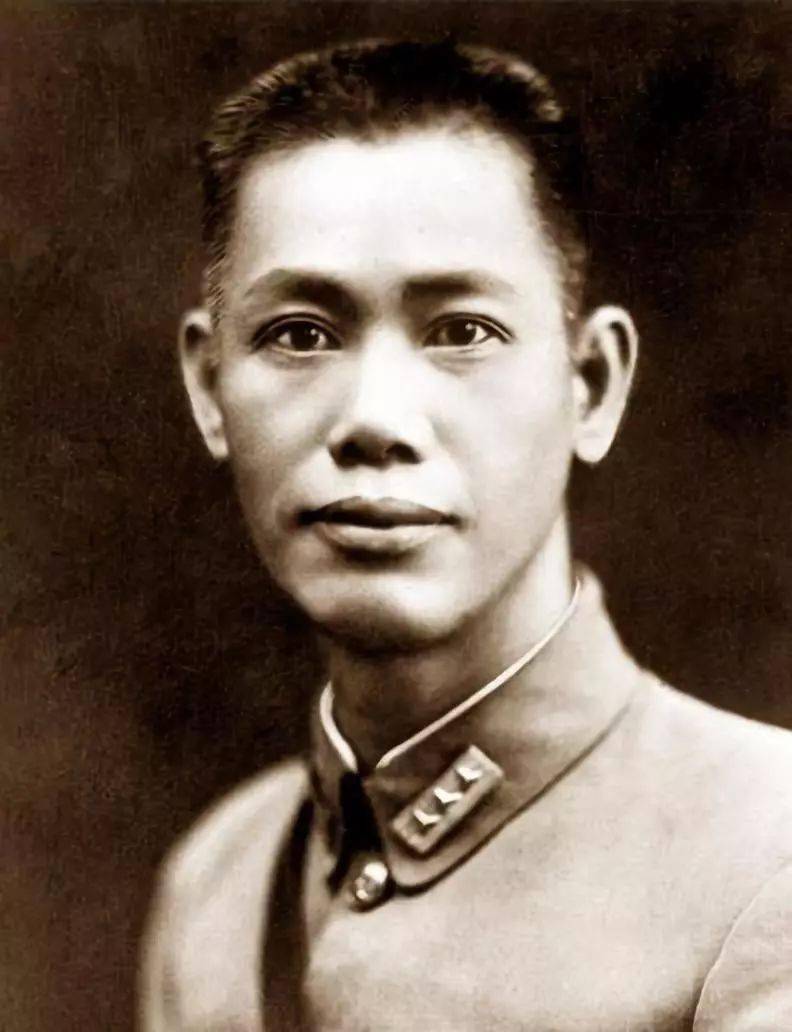 蔡廷锴(1892-1968,字贤初,汉族,广东罗定广府人.