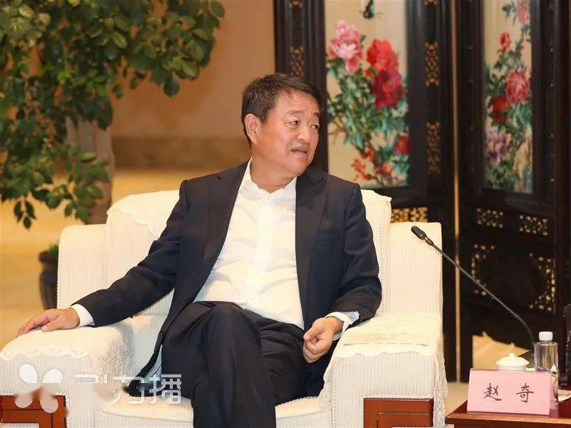 副总裁周维;苏州市委常委,副市长顾海东,市委秘书长潘国强;相城区委