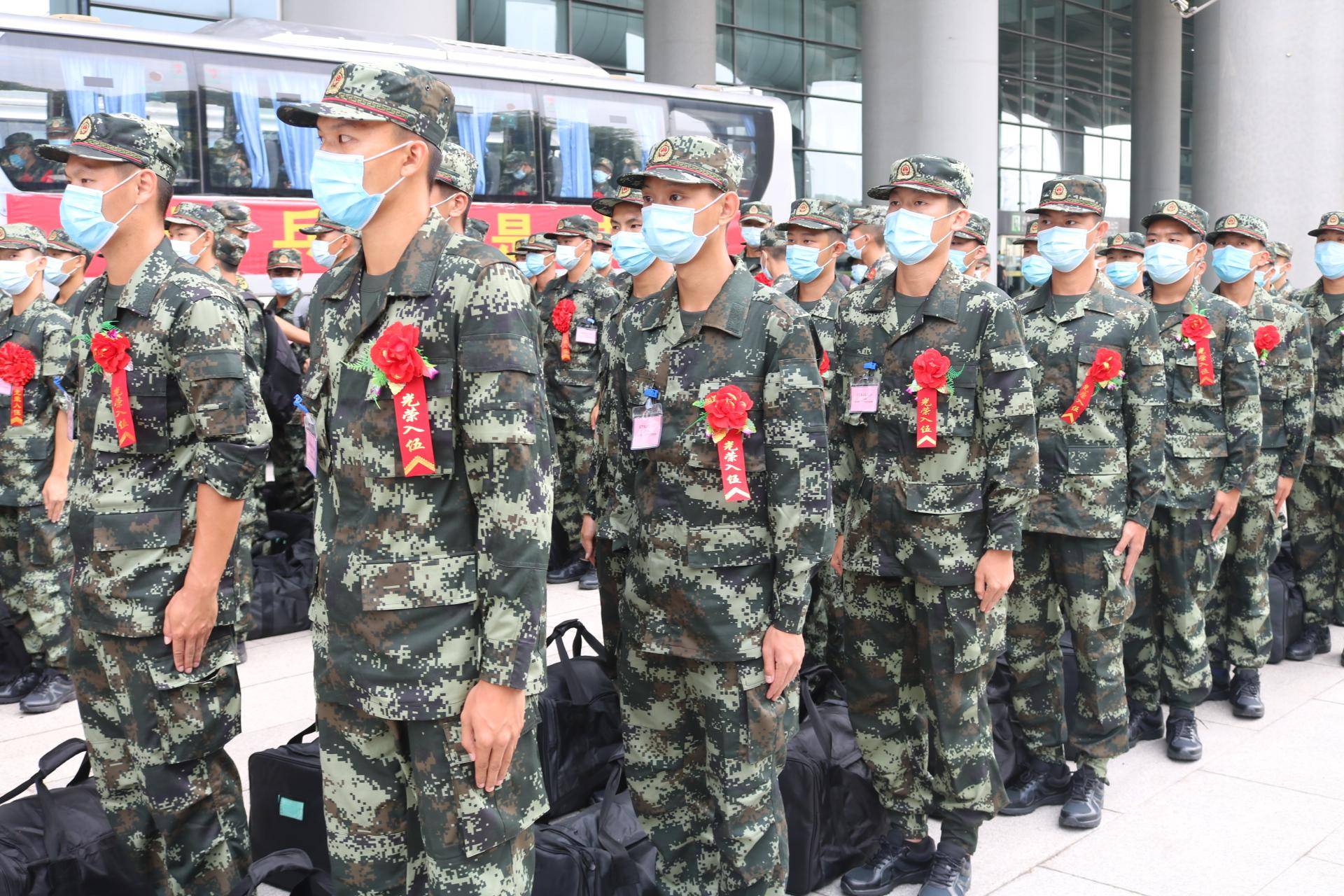广州武警机动二中队图片