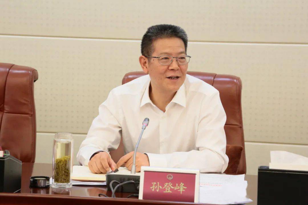 市人大常委会副主任刘俊,李志鹏,宋平,朱丽霞,卓飞,孙华忠,秘书长