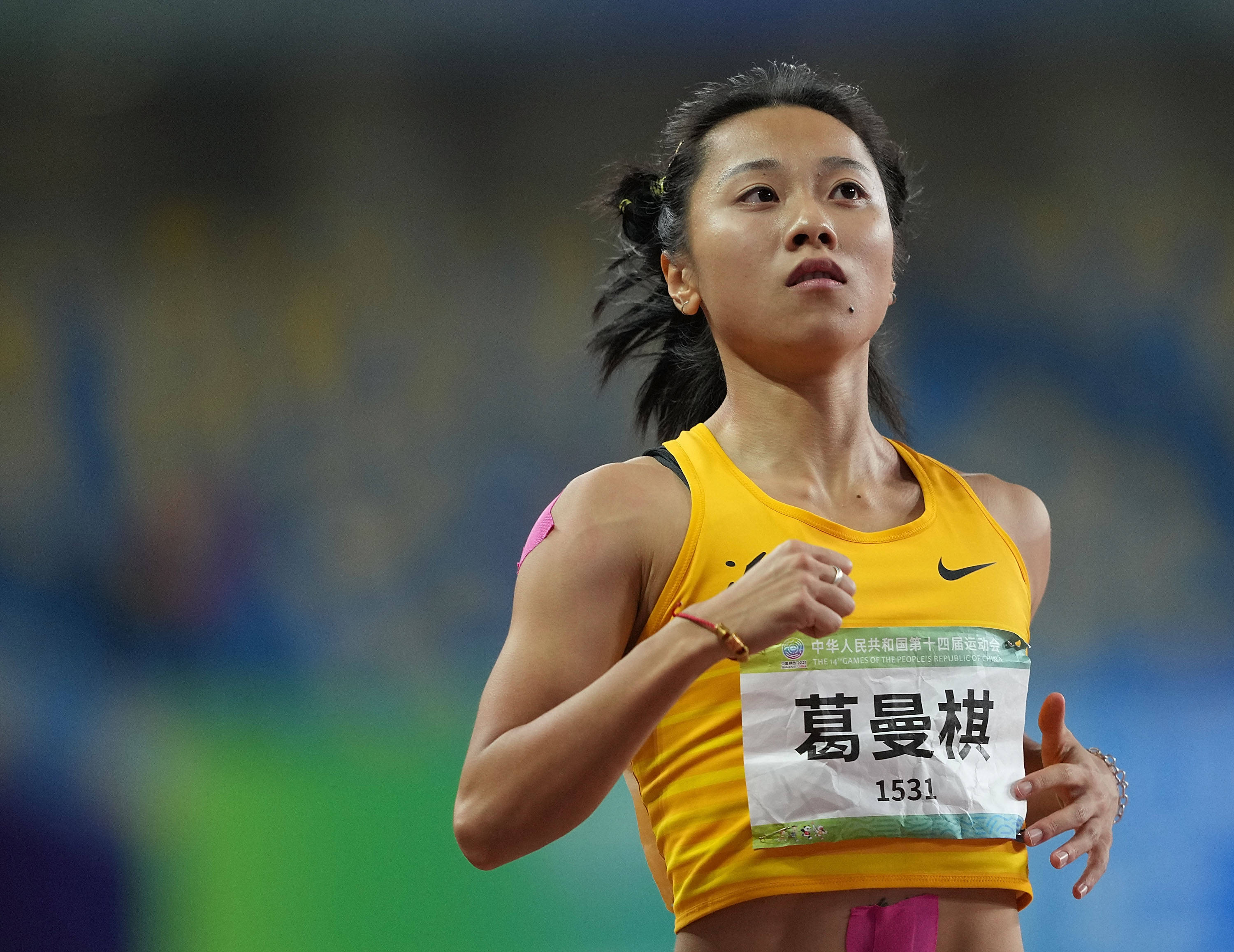 田径——女子百米决赛赛况_葛曼棋