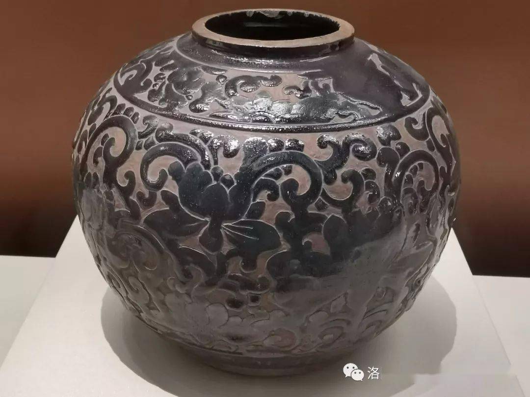 有北朝青瓷,隋唐青瓷和白瓷,及宋代名窑瓷器等;山西作为宋元时期北方