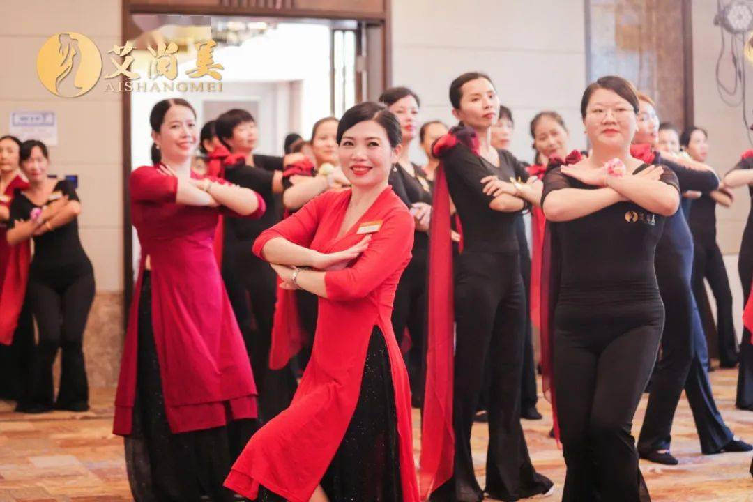 中华·艾尚幸福——2021艾尚美幸福教育平台文化巡礼海南博鳌美丽绽放