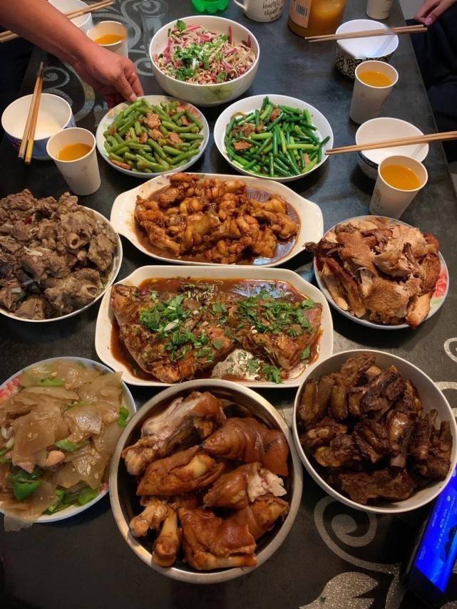 吃大餐图片朋友圈图片