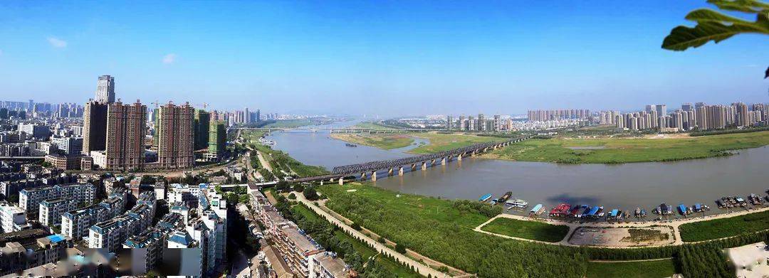 河流是一座城市的幸运,穿城而过的淮河将城市繁华与自然恬静相互融合