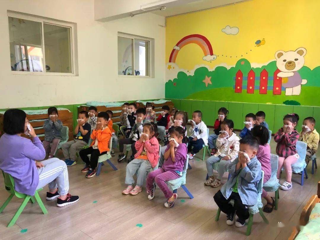 "火"速行动 安全"童"行——辽阳市机关幼儿园开展消防疏散演练