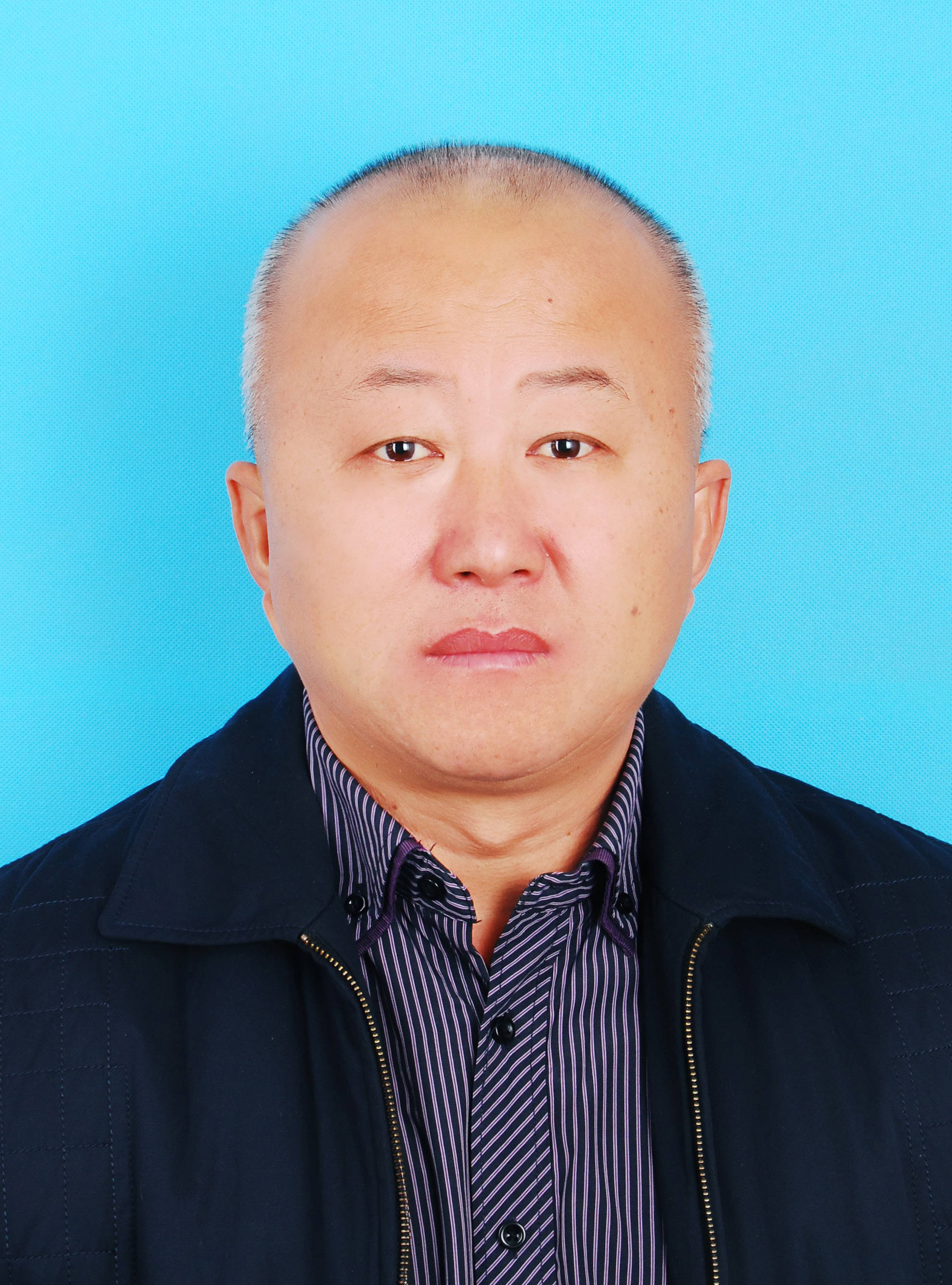 张勇自2006年起,在普兰店唐房烈士陵园工作,15年来,他兢兢业业做好