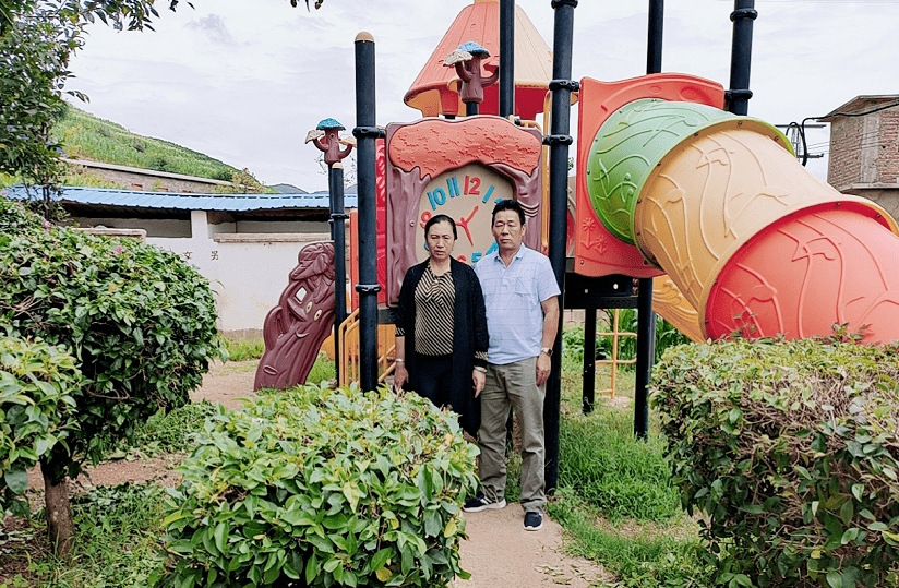 大理市最美母亲杨立芬为孩子梦想引路