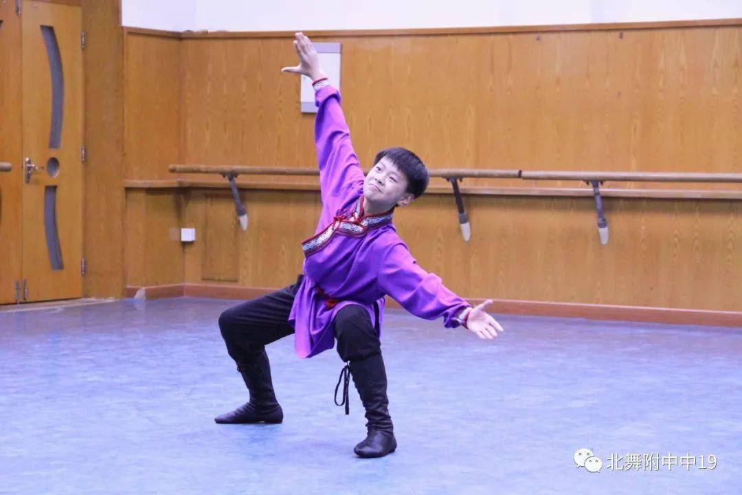 北京舞蹈学院附中19班级选拔赛,35位小树苗在茁壮成长,超棒!