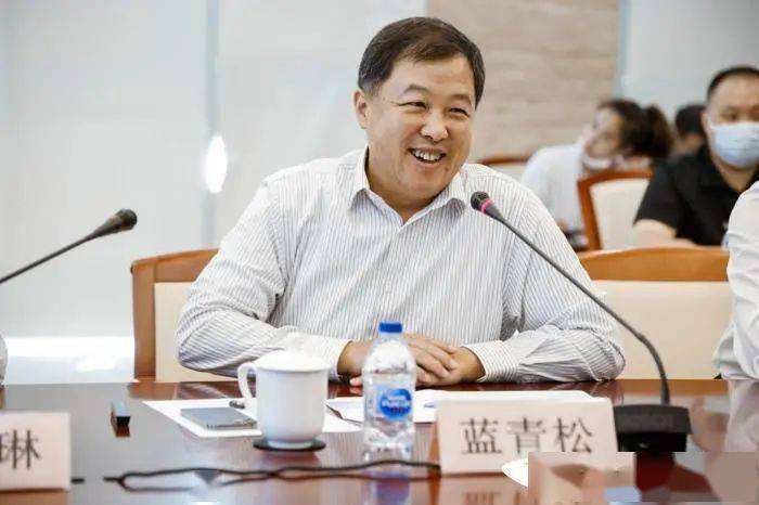 蓝青松发布上汽商用车十四五战略!整车超50万辆 收入超千亿如何实现? | 头条_搜狐汽车_搜狐网