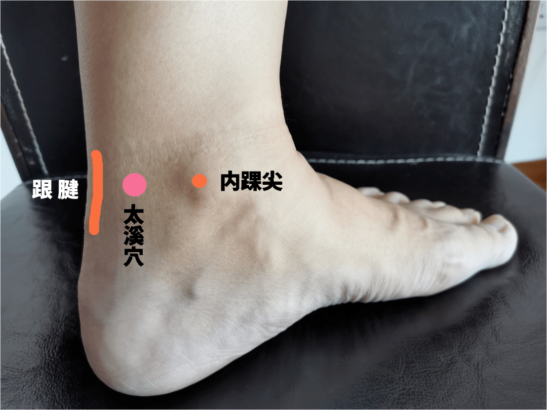 如何快速缓解口干舌燥 f44cb94c7ccb4d4cba93371c1e740556.png