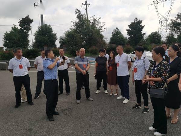 政协安顺市平坝区第二届委员会常务委员会第四十二次会议召开