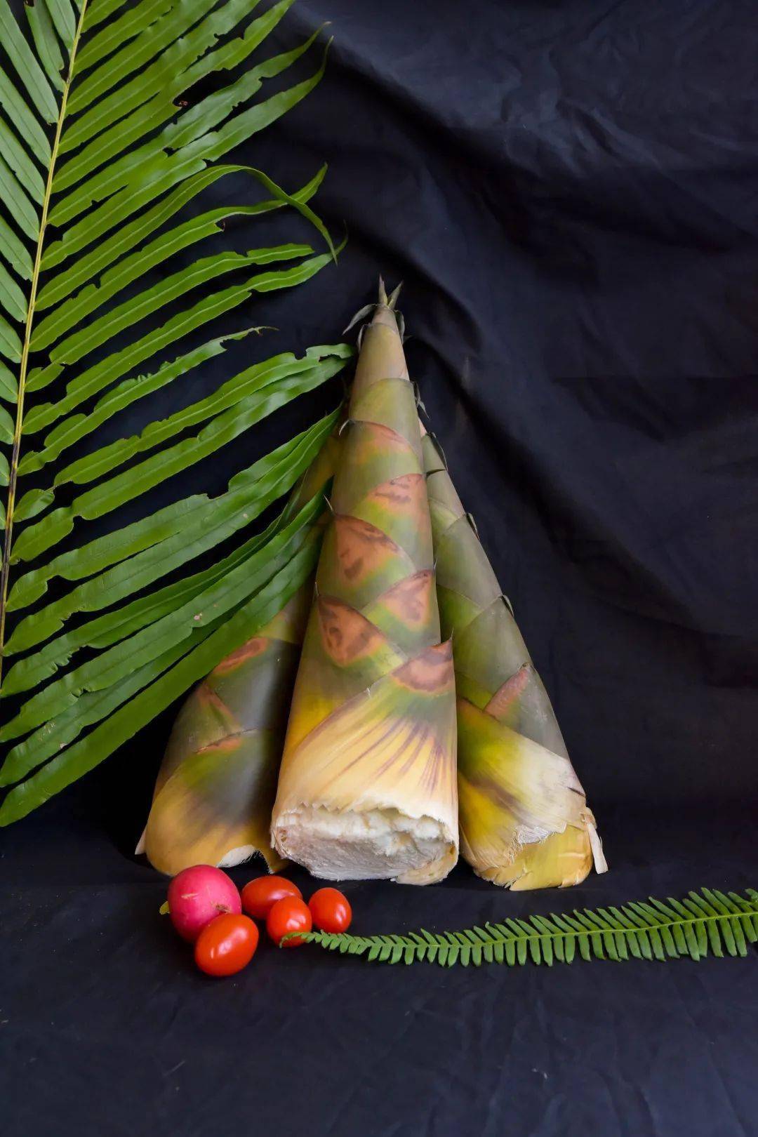 清远本土的骆坑笋,脆嫩鲜美,是来自谷主的心意,在由心谷山这方绵延