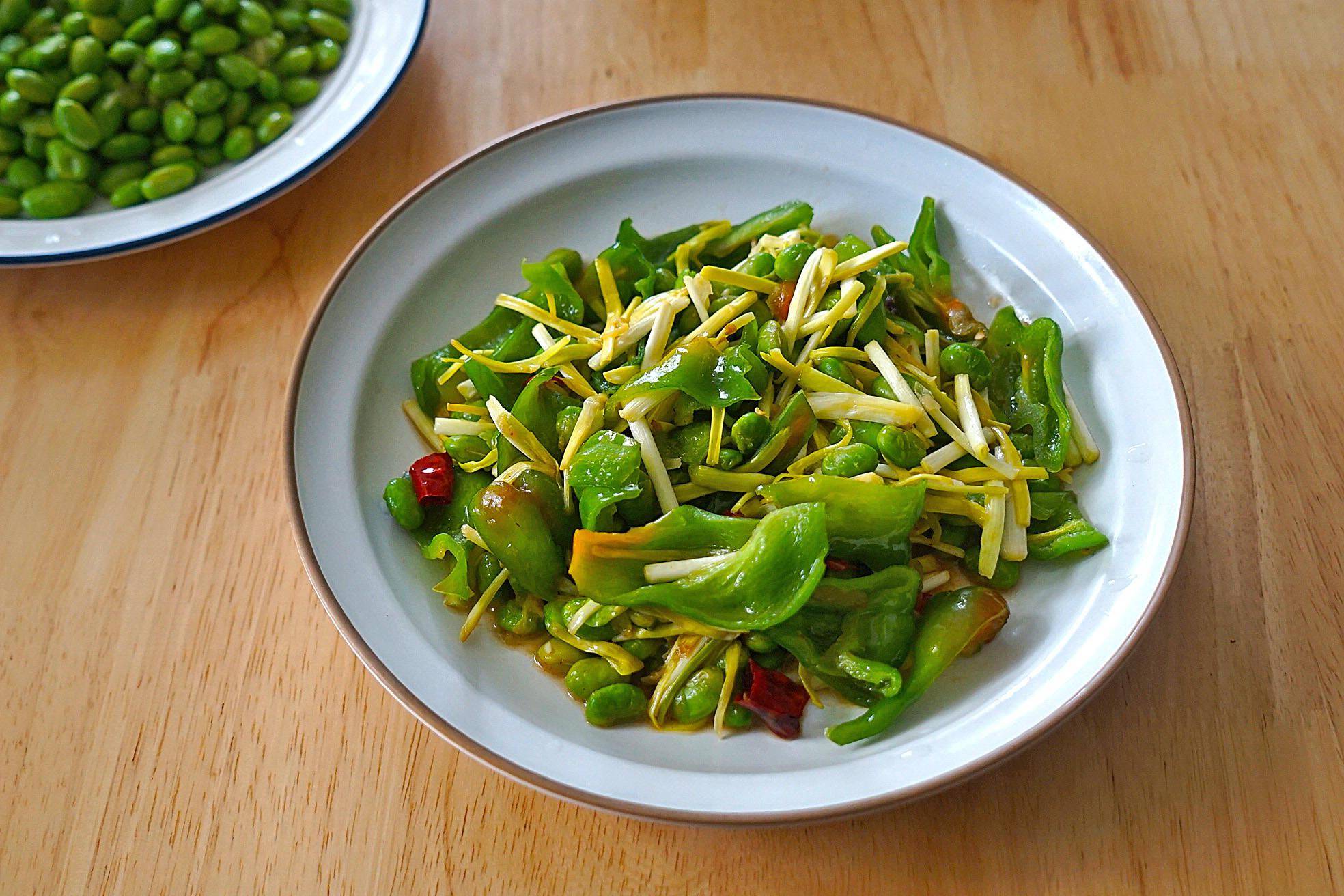 蒲子是什么菜做的 1bb830e5f2b8448bb86e9cfa02f54768.jpeg