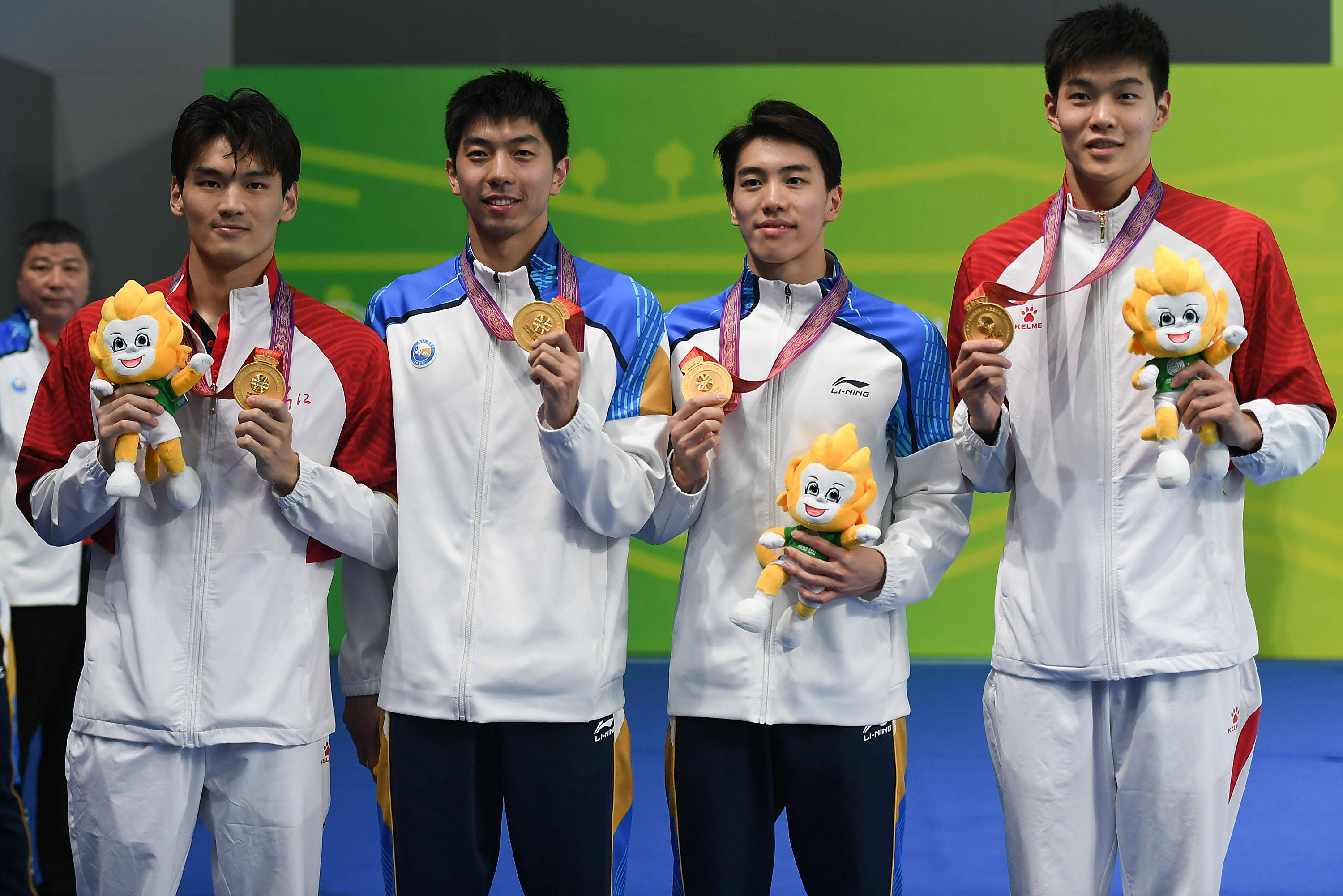西安,2021年9月26日9月26日,冠军联合队选手何峻毅,孙佳俊,闫子贝